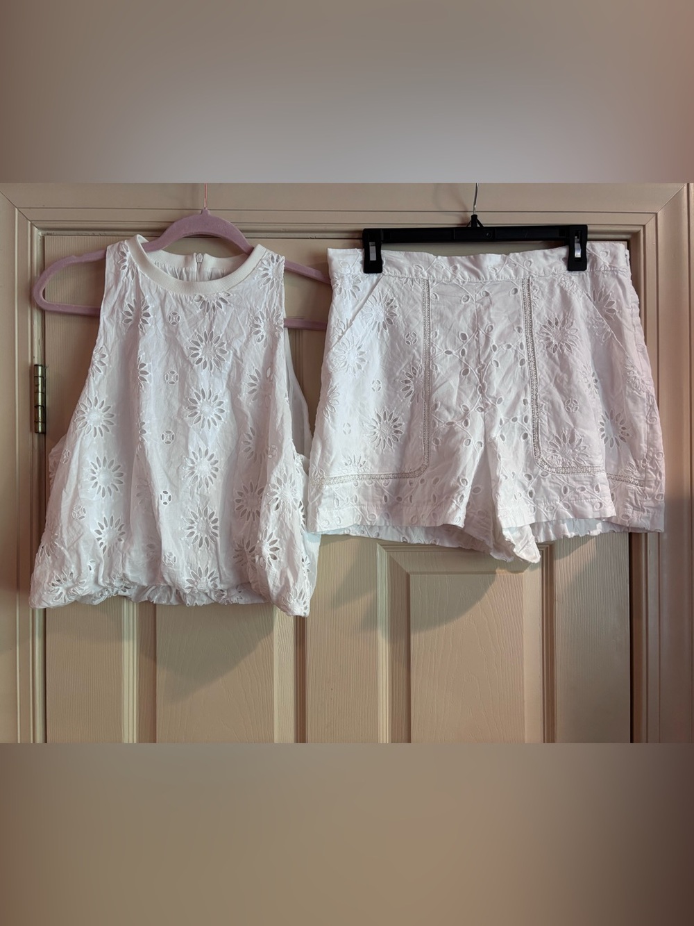Zara White Embroidered Shorts Set Zippered closures. Lined.  Top-L Shorts-XL